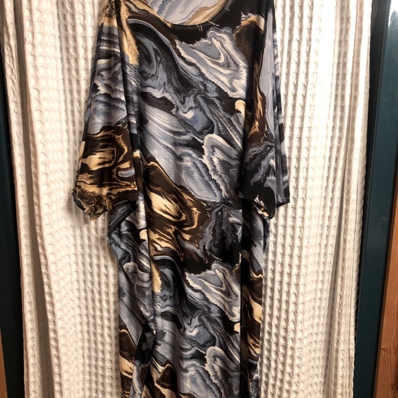 Dresses & Skirts - Dress